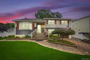 9 Waverly Pl, Valley Stream, NY 11580 - Photo 1