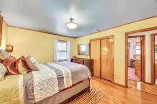 9 Waverly Pl, Valley Stream, NY 11580 - Photo 16