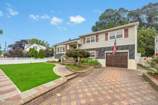 9 Waverly Pl, Valley Stream, NY 11580 - Photo 2