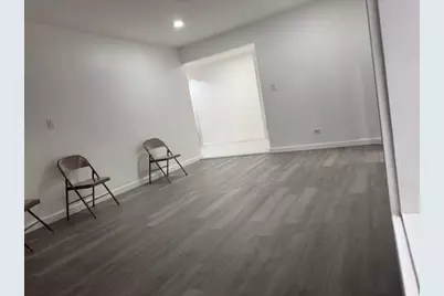 44-05 Macnish Street #1E, Elmhurst, NY 11373 - Photo 4