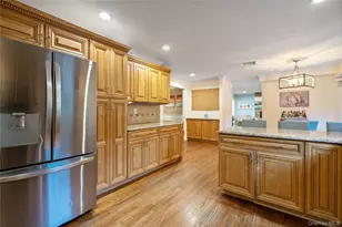 15 Victoria Ct, Oakdale, NY 11769 - Photo 18