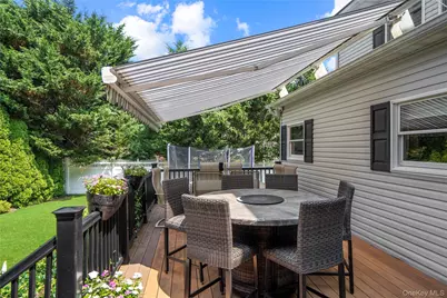 15 Victoria Court, Oakdale, NY 11769 - Photo 40