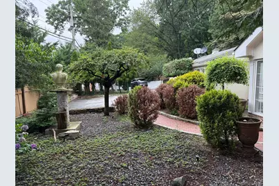 445 W Hartsdale Avenue, Hartsdale, NY 10530 - Photo 6