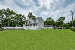 30 Johns Neck Rd, Shirley, NY 11967 - Photo 20