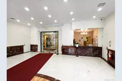 133-38 Sanford Avenue #6A, Flushing, NY 11355 - Photo 2