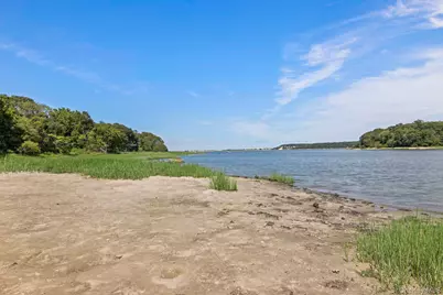 88 Dyke Road, Setauket, NY 11733 - Photo 2