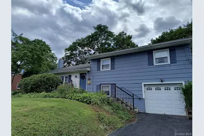 3 Saint Anne Drive, New Windsor, NY 12553 - Photo 2