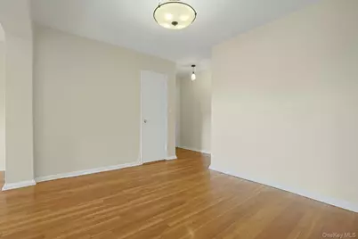 19 Old Mamaroneck Road #6M, White Plains, NY 10605 - Photo 22