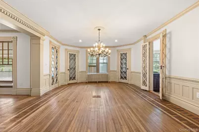 80 Ocean Avenue, Bay Shore, NY 11706 - Photo 14