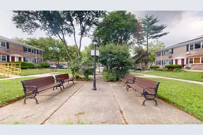 150-28 Jewel Avenue #1, Flushing, NY 11367 - Photo 2