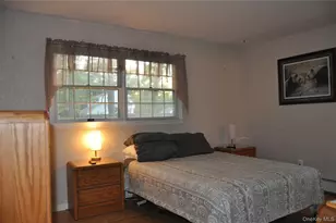 95 Lincoln Rd, Medford, NY 11763 - Photo 8