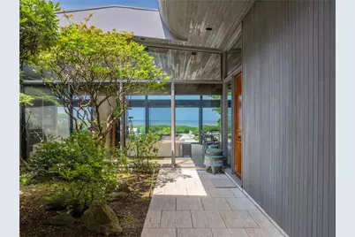 96 Old House Lane, Sands Point, NY 11050 - Photo 10