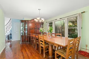 13 Whitney Cir, Glen Cove, NY 11542 - Photo 12