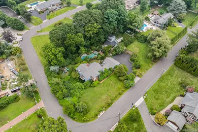 13 Whitney Circle, Glen Cove, NY 11542 - Photo 4