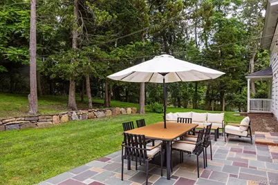 592 Landing Avenue, Smithtown, NY 11787 - Photo 48