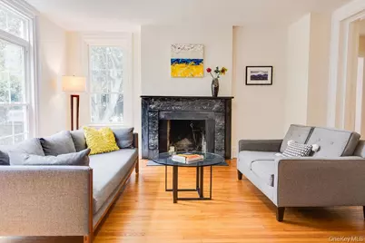 592 Landing Avenue, Smithtown, NY 11787 - Photo 10