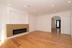 102 Cotton Ln, Levittown, NY 11756 - Photo 8
