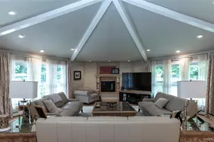 369 Phillips Hill Rd, New City, NY 10956 - Photo 8