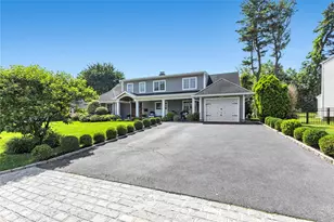 12 Overhill Ln, Roslyn, NY 11576 - Photo 4