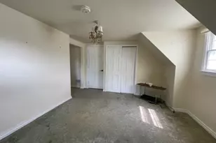 468 N Greene Ave, Lindenhurst, NY 11757 - Photo 10