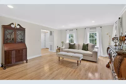 2 Gail Terrace, Glen Cove, NY 11542 - Photo 18