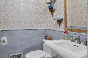 2 Gail Terrace, Glen Cove, NY 11542 - Photo 14