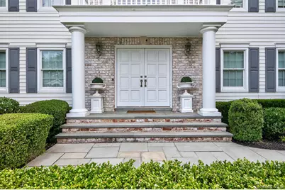 2 Gail Terrace, Glen Cove, NY 11542 - Photo 2