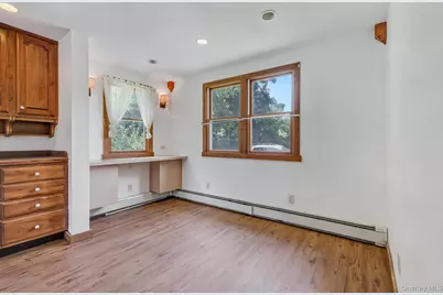 11 Rhoda Avenue, Smithtown, NY 11787 - Photo 12
