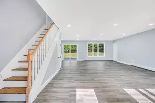 9 Wakefield Ave, Coram, NY 11727 - Photo 18