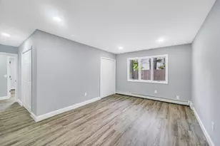 9 Wakefield Ave, Coram, NY 11727 - Photo 32