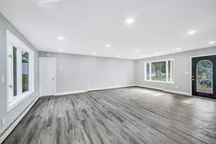 9 Wakefield Ave, Coram, NY 11727 - Photo 24