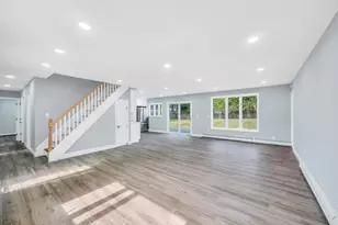 9 Wakefield Ave, Coram, NY 11727 - Photo 20