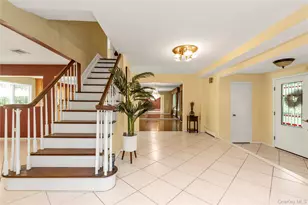 8 Lisa Dr, Dix Hills, NY 11746 - Photo 10