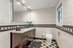 8 Lisa Dr, Dix Hills, NY 11746 - Photo 18