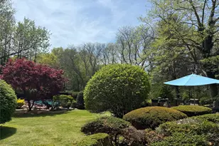 8 Lisa Dr, Dix Hills, NY 11746 - Photo 6