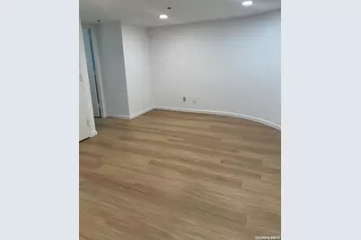 88 Cuttermill Road #112, Great Neck, NY 11021 - Photo 10