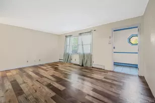 322 N Dunton Ave, Patchogue, NY 11772 - Photo 10