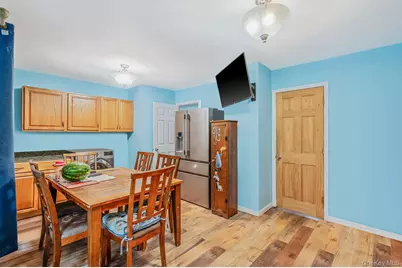 322 N Dunton Avenue, Patchogue, NY 11772 - Photo 18