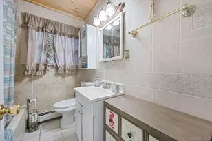 322 N Dunton Ave, Patchogue, NY 11772 - Photo 12