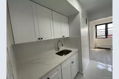 83-60 118 Street #11H, Kew Gardens, NY 11415 - Photo 4