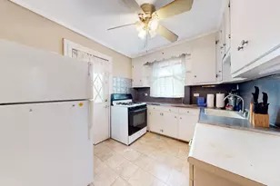 1491 E 32nd St, Brooklyn, NY 11234 - Photo 6