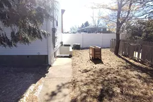 2167A Great Neck Rd, Copiague, NY 11726 - Photo 16