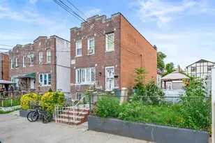 31-29 100th St, East Elmhurst, NY 11369 - Photo 2