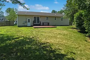 79 Meadow Ct, Brookhaven, NY 11949 - Photo 8