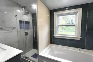 27 Dunlop Rd, Huntington, NY 11743 - Photo 12