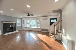 27 Dunlop Rd, Huntington, NY 11743 - Photo 6