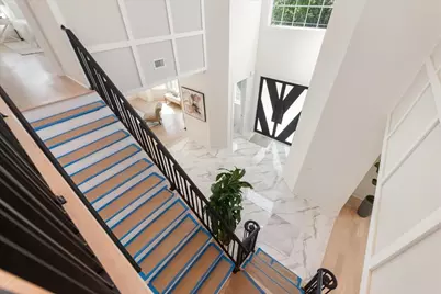 34 Woodland Place, Great Neck, NY 11021 - Photo 22