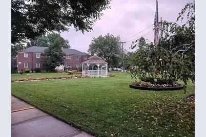 6019 Marathon Parkway #2-40, Little Neck, NY 11362 - Photo 2