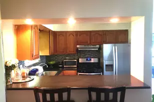 28 Pine St, Central Islip, NY 11722 - Photo 4