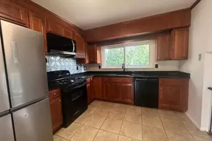 103 Wayne St, Jericho, NY 11753 - Photo 4